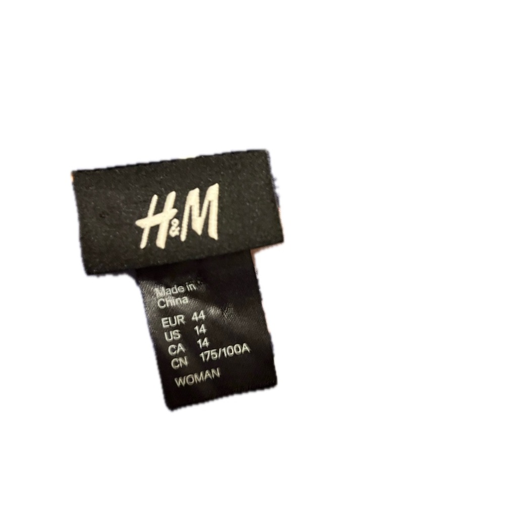 H&M dress - Picture 3 of 3